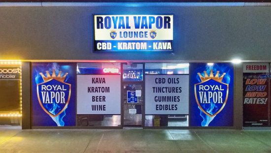 Royal Vapor Lounge Outside
